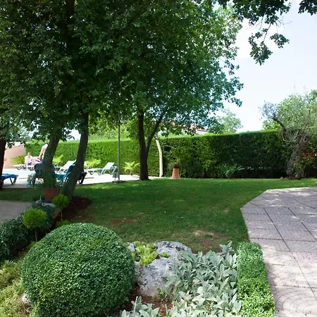 Apartman Oliveto *